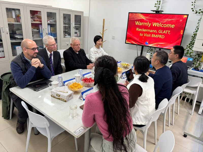 1761793399.jpg 世界知名制药设备厂商Glatt与Rieckmann技术专家访问铭研医药 (1).jpg