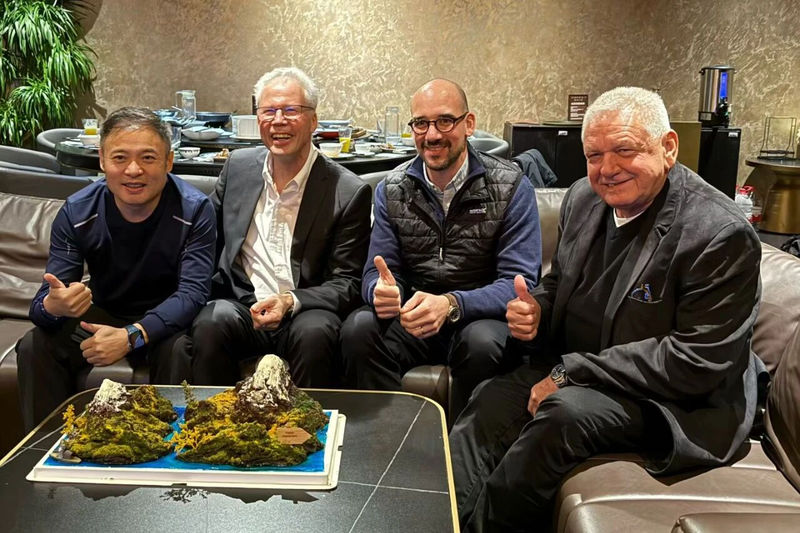 1761793435.jpg 世界知名制药设备厂商Glatt与Rieckmann技术专家访问铭研医药 (2).jpg